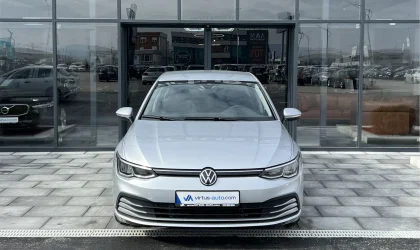 Volkswagen Golf 8  - 2021