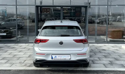 Volkswagen Golf 8  - 2021