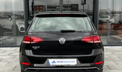 Volkswagen Golf  - 2018