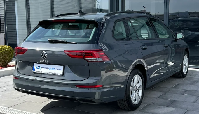 Volkswagen Golf 8  - 2021