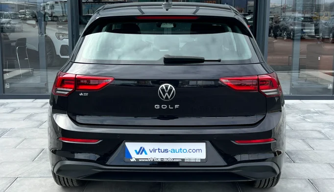 Volkswagen Golf 8  - 2021