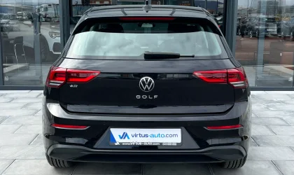 Volkswagen Golf 8  - 2021