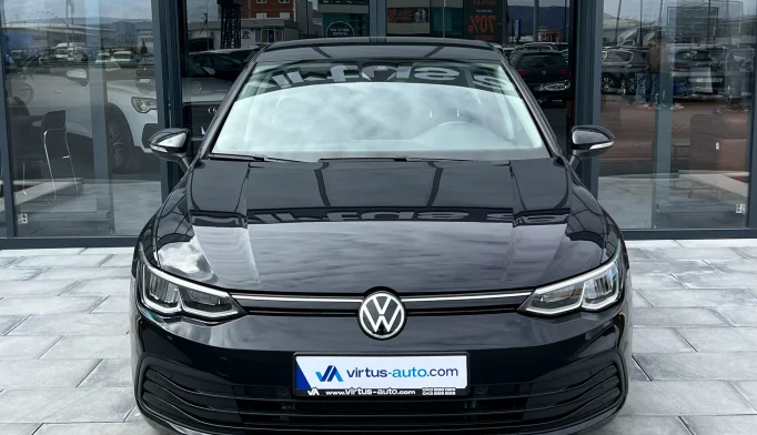 Volkswagen Golf 8  - 2021
