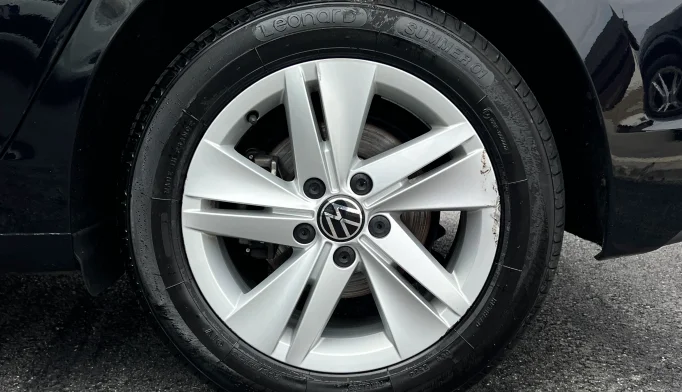 Volkswagen Golf 8  - 2021
