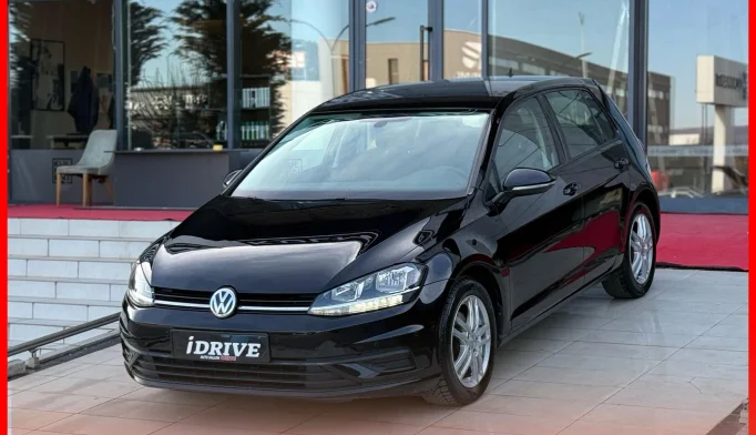 Volkswagen Golf  - 2017