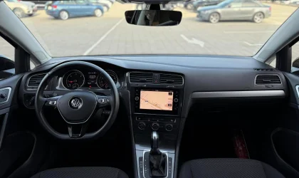Volkswagen Golf  - 2017