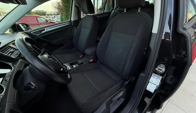 Volkswagen Golf  - 2017