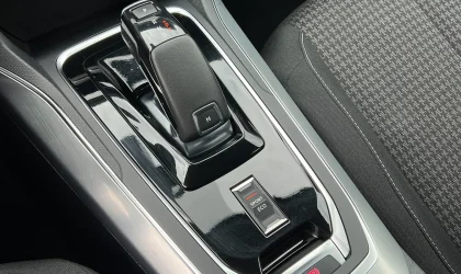 Peugeot 308  - 2020