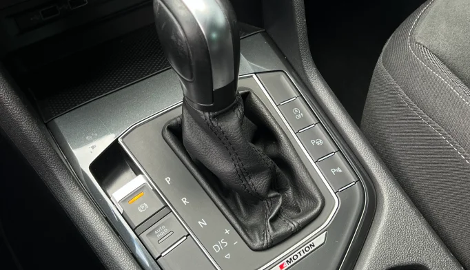 Volkswagen Tiguan  - 2020