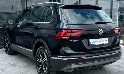 Volkswagen Tiguan  - 2020