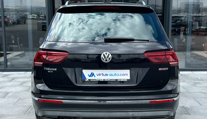 Volkswagen Tiguan  - 2020