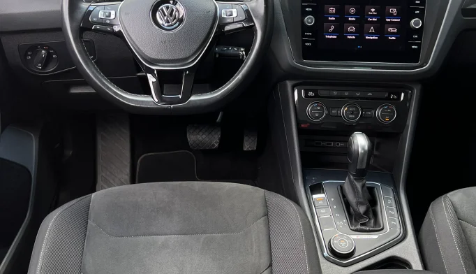 Volkswagen Tiguan  - 2020
