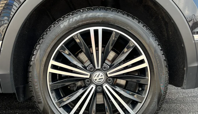 Volkswagen Tiguan  - 2020