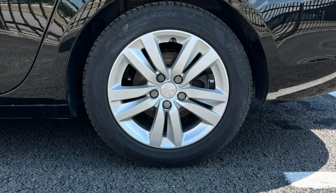 Peugeot 308  - 2019