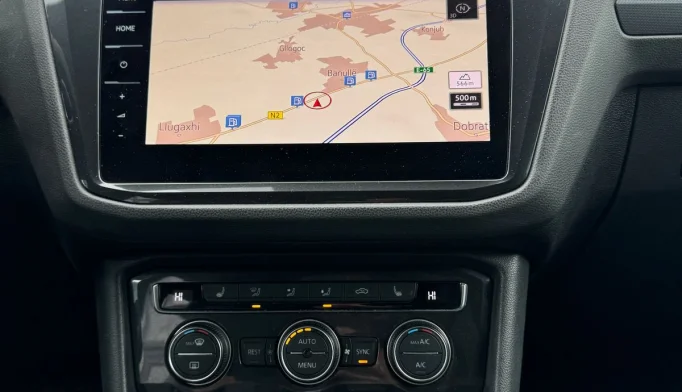 Volkswagen Tiguan  - 2020