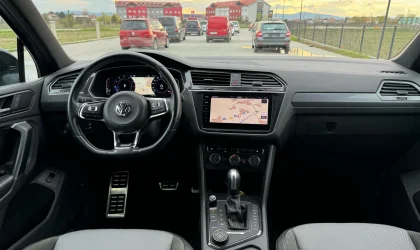Volkswagen Tiguan  - 2020