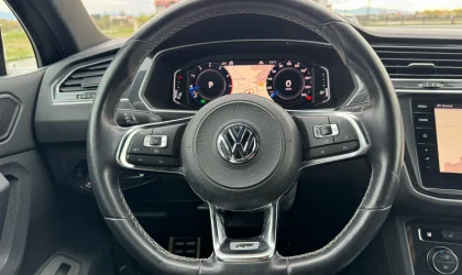 Volkswagen Tiguan  - 2020