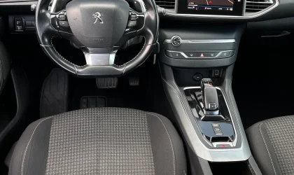 Peugeot 308  - 2019