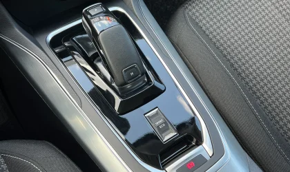 Peugeot 308  - 2020