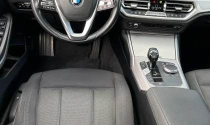BMW 3 Series  - 2019
