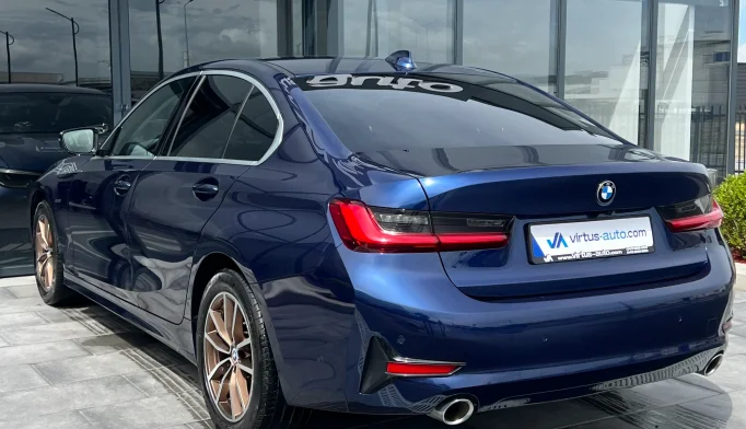 BMW 3 Series  - 2019