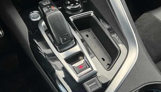 Peugeot 5008  - 2018