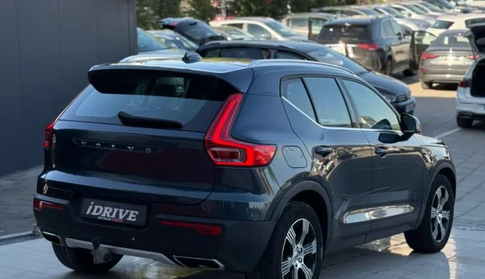 Volvo XC40  - 2019