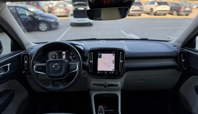 Volvo XC40  - 2019