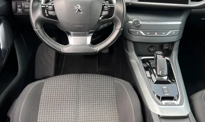 Peugeot 308  - 2020