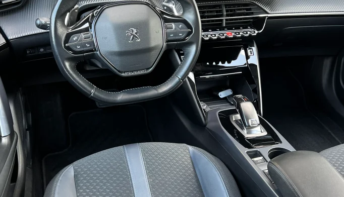 Peugeot 2008  - 2021