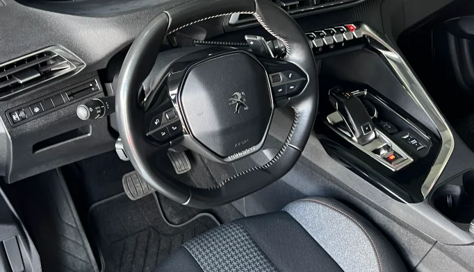 Peugeot 3008  - 2021