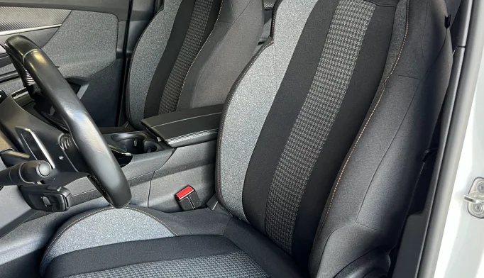 Peugeot 3008  - 2021