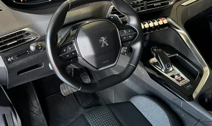 Peugeot 3008  - 2020