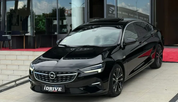 Opel Insignia  - 2021