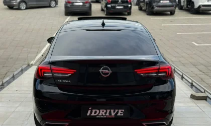 Opel Insignia  - 2021