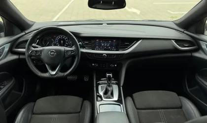 Opel Insignia  - 2021