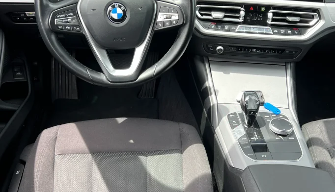 BMW 3 Series  - 2020