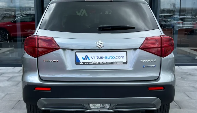 Suzuki Vitara  - 2020