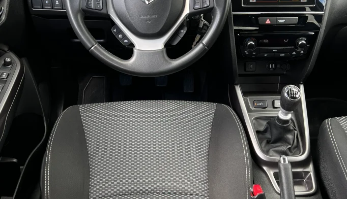 Suzuki Vitara  - 2020