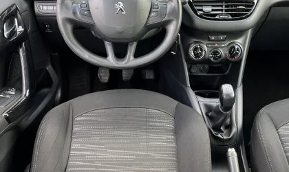 Peugeot 208  - 2017