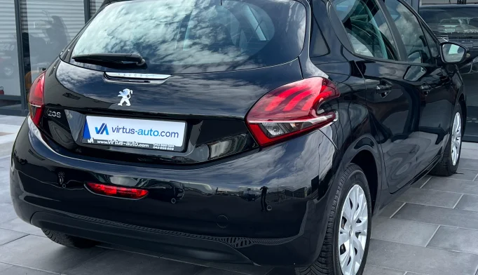 Peugeot 208  - 2017