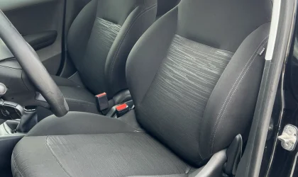 Peugeot 208  - 2017