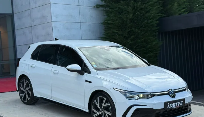Volkswagen Golf 8  - 2021