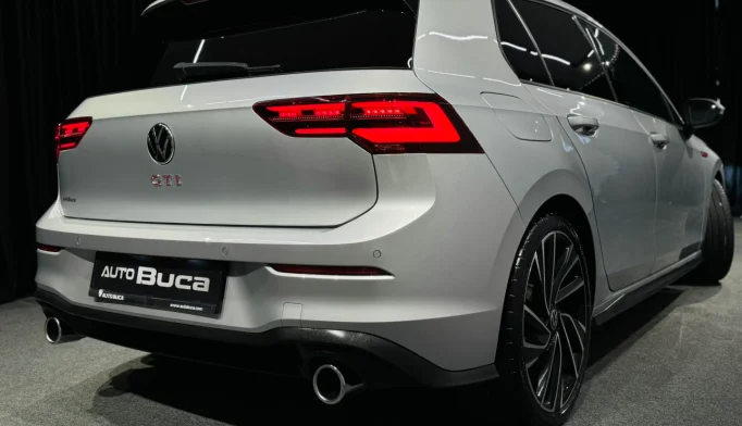 Volkswagen Golf GTI  - 2020