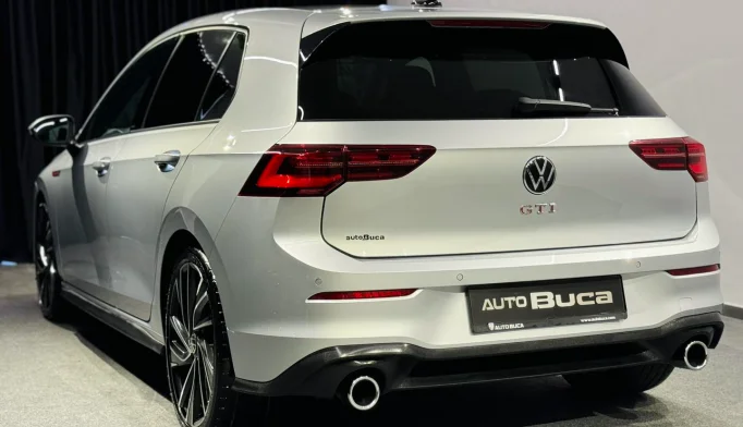 Volkswagen Golf GTI  - 2020