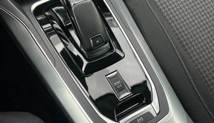 Peugeot 308  - 2020