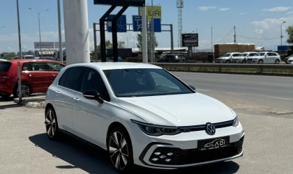 Volkswagen Golf 8  - 2020