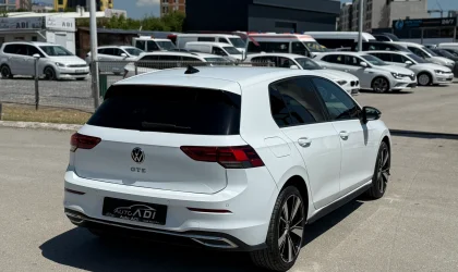 Volkswagen Golf 8  - 2020