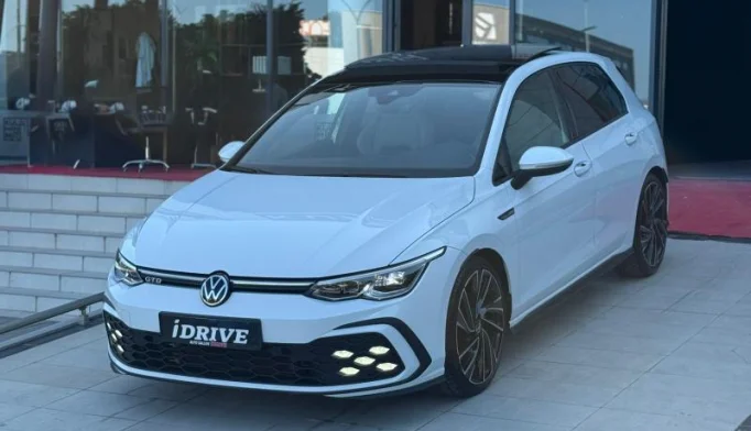 Volkswagen Golf  - 2021