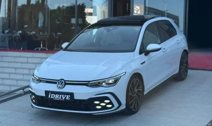 Volkswagen Golf  - 2021